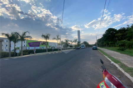 Apartamento no Condomínio Monte Stella