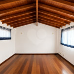 Sobrado à venda com 4 quartos, sendo 2 suítes, em Vila Pires, Santo André, SP