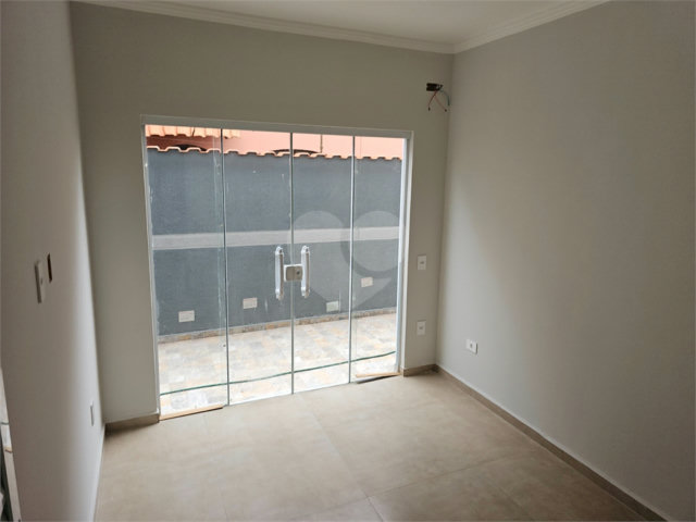 Casa Térrea à venda com 3 quartos, sendo 1 suíte,  em Região Bopiranga e São Fernando, Itanhaém, SP
