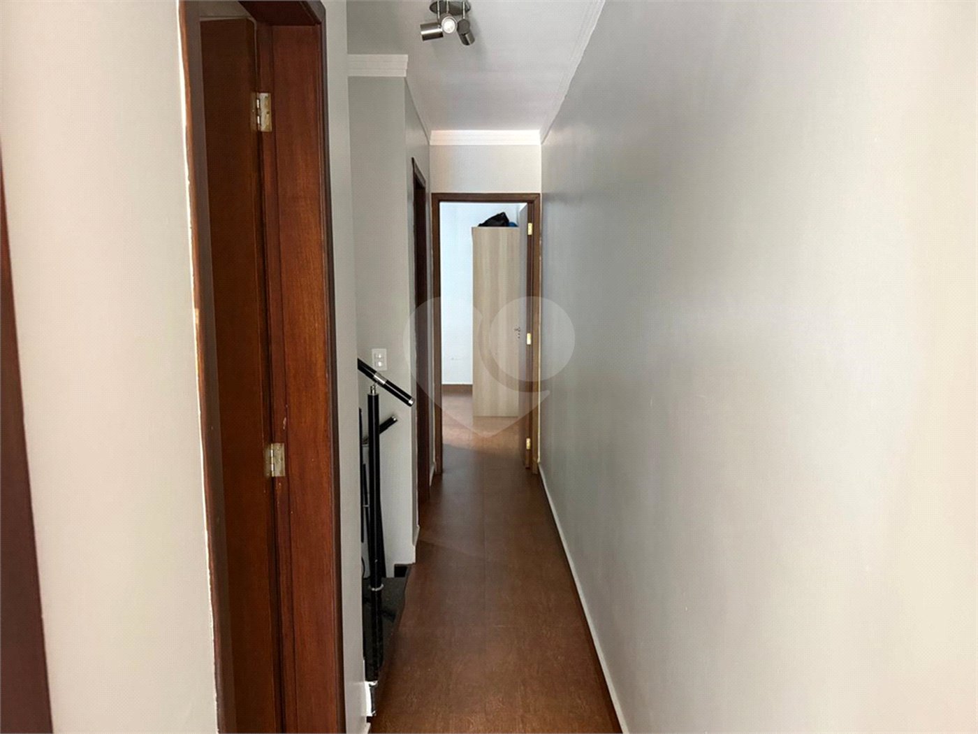 Casa à venda com 3 quartos, sendo 1 suíte, no condomínio Felipe, São Paulo - SP