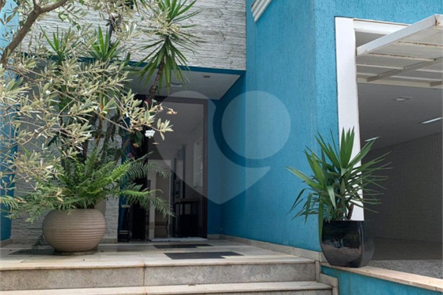Casa à venda com 4 suítes em Santana, São Paulo, SP