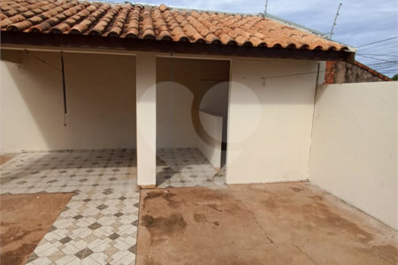 Casa à venda com 3 quartos, sendo 1 suíte, em Residencial Ponta Porã II, Ponta Porã, MS