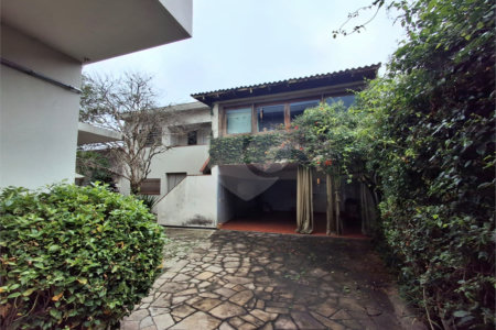 Sobrado à venda com 4 quartos, sendo 2 suítes, em Pinheiros, São Paulo, SP