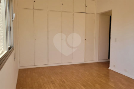 Apartamento para alugar com 3 quartos, sendo 1 suíte, em Jardim Europa, São Paulo, SP