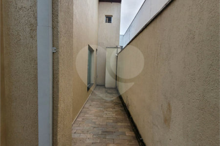 Casa à venda com 4 quartos, sendo 2 suítes,  em Vila Bela Flor, Mogi das Cruzes, SP
