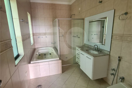 Casa à venda com 4 quartos, sendo 2 suítes, no condomínio Bosque de Grevilea, Vinhedo - SP