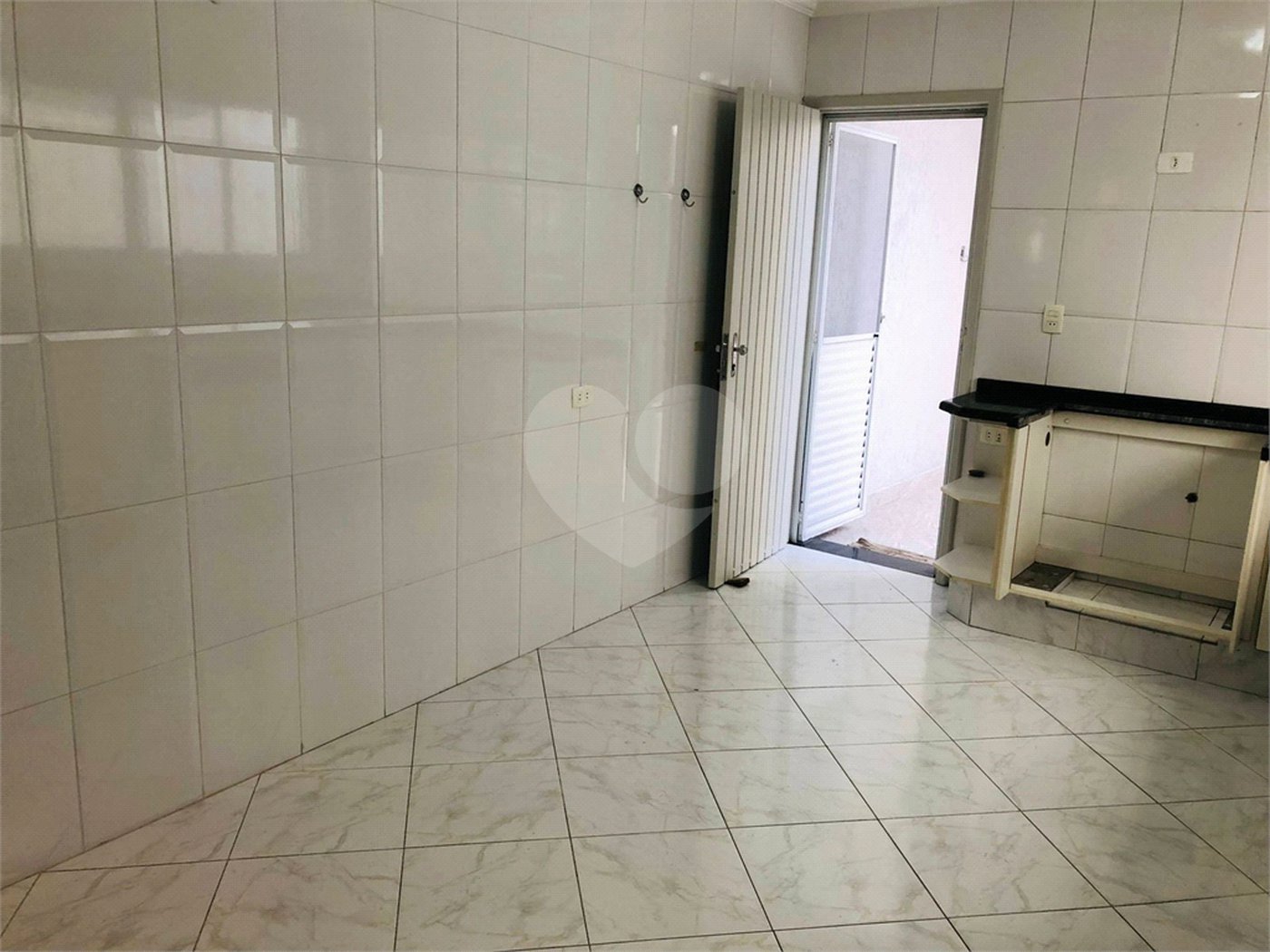 Sobrado à venda com 4 quartos em Parque Edu Chaves, São Paulo, SP
