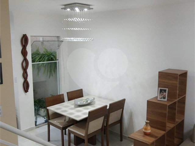 Casa à venda com 2 suítes em Santana, São Paulo, SP