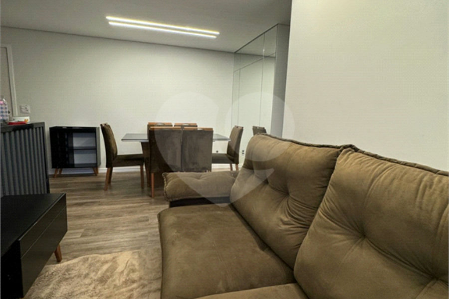 Apartamento à venda com 2 quartos, sendo 1 suíte,  em Jardim Flor da Montanha, Guarulhos, SP
