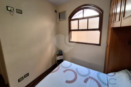 Casa à venda com 3 quartos, sendo 1 suíte,  no condomínio Conjunto Residencial Independencia, São Paulo - SP