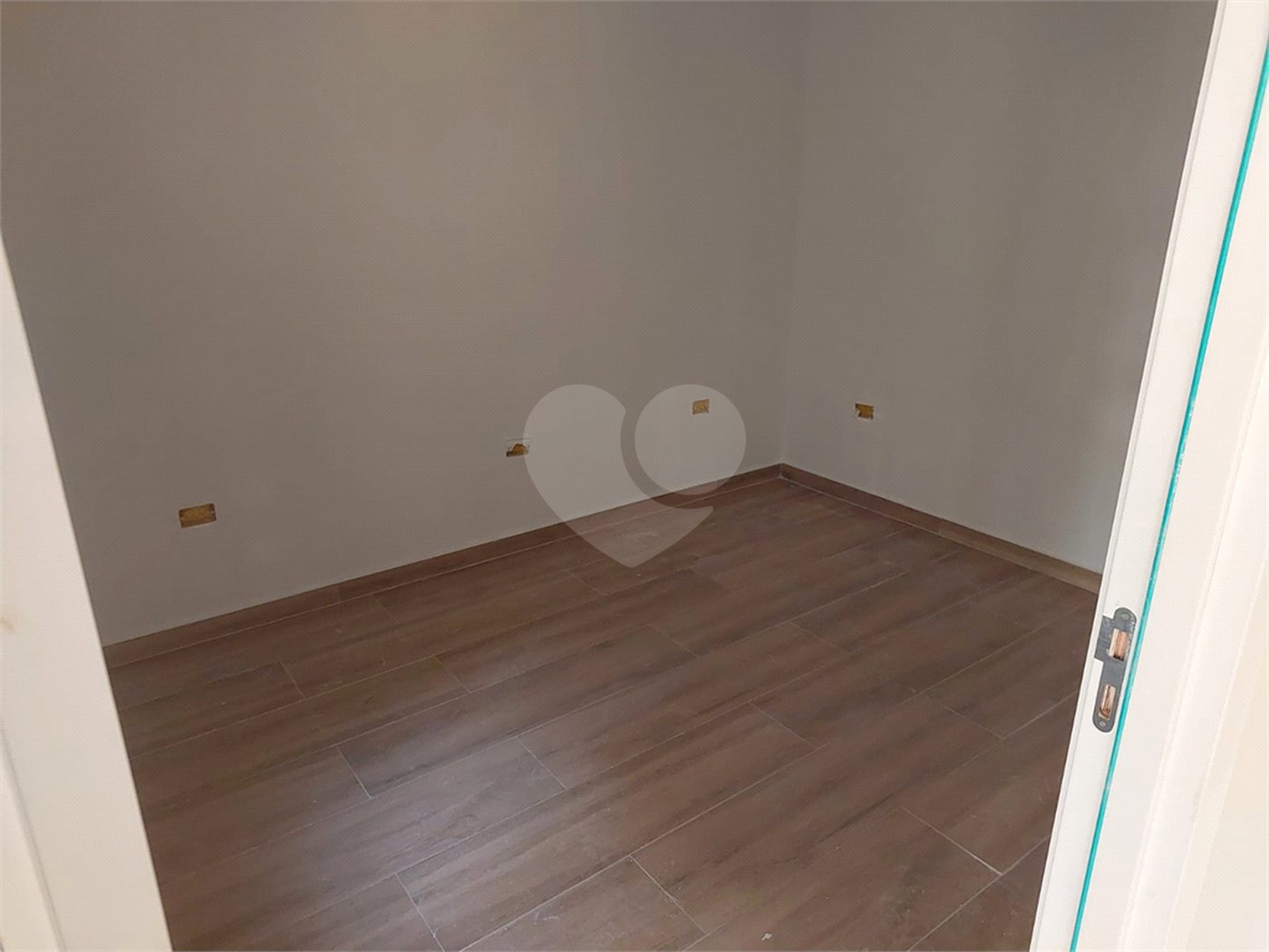 Casa Térrea à venda com 3 quartos, sendo 1 suíte, em Residencial Jardins da Catalunha, Atibaia, SP