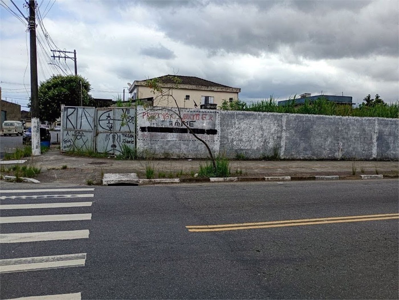 Terreno Comercial para venda e locação, Jardim Rio Branco, São Vicente - TE0006.