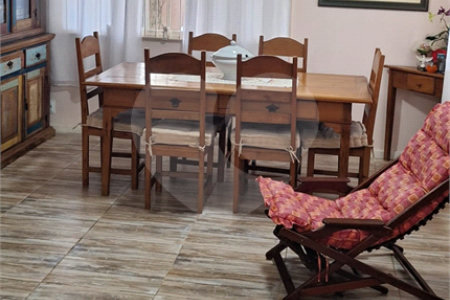 Casa à venda com 3 quartos, sendo 1 suíte, em Condomínio Flamboyant-b, Atibaia, SP