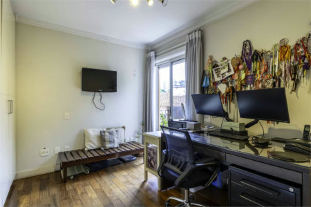 Duplex para alugar com 4 quartos, sendo 3 suítes,  em Alto de Pinheiros, São Paulo, SP