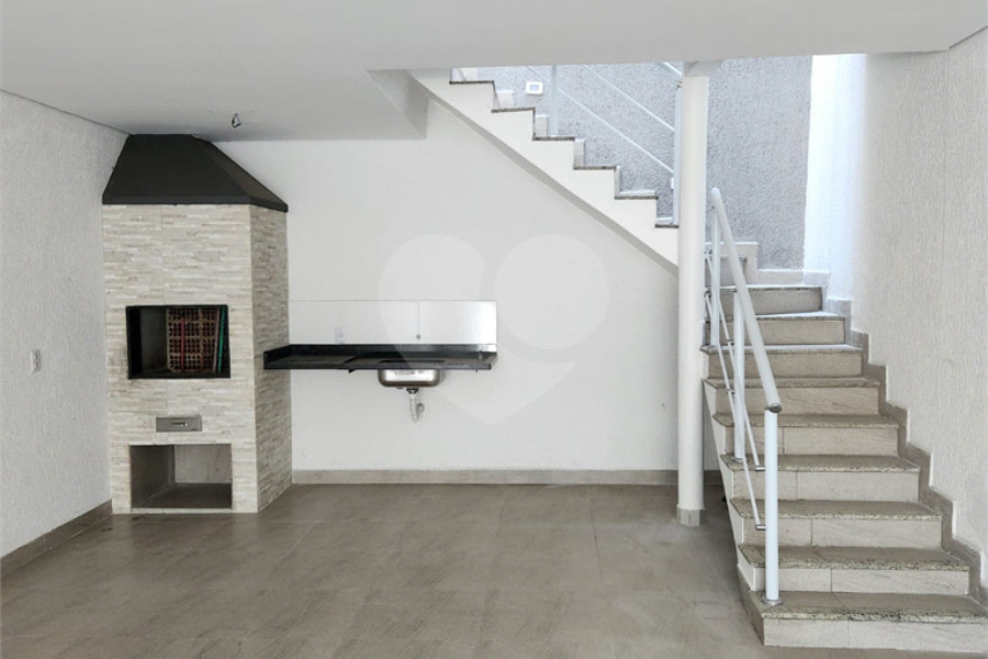 Sobrado à venda com 3 quartos, sendo 1 suíte,  em Vila Pereira Barreto, São Paulo, SP
