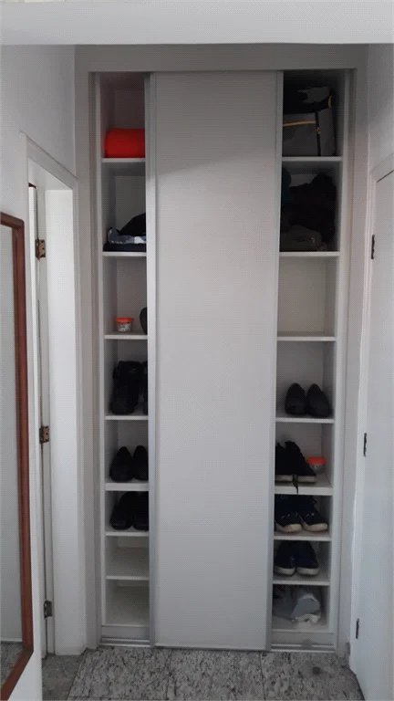 Apartamento à venda com 3 quartos, sendo 1 suíte,  em Vila Andrade, São Paulo, SP