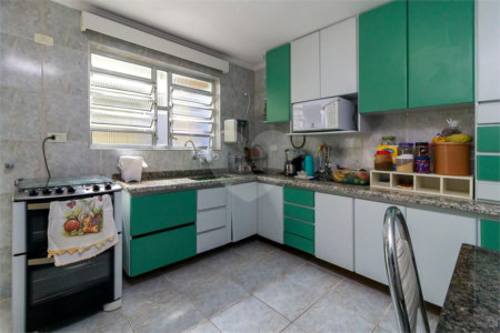 Casa à venda com 3 quartos em Jardim Monte Azul, São Paulo, SP