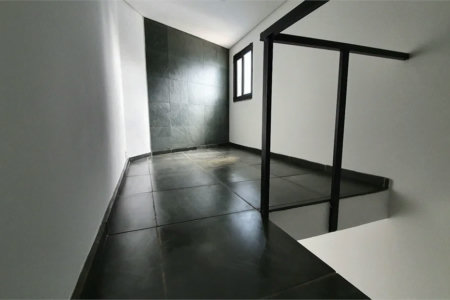 Casa à venda com 3 suítes em Jardim Londrina, São Paulo, SP