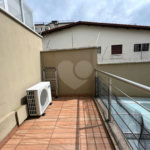Casa à venda com 4 quartos, sendo 2 suítes, no condomínio Floradas da Serra, São Paulo - SP