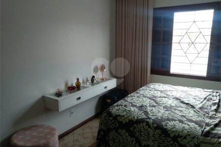 Sobrado à venda com 4 quartos, sendo 2 suítes,  em City Campo Grande, São Paulo, SP