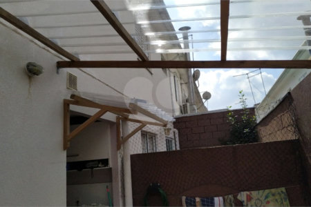 Sobrado à venda com 2 quartos em Vila Colorado, Suzano, SP