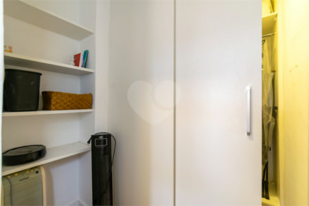 Sobrado à venda com 3 quartos, sendo 1 suíte, em Cidade Monções, São Paulo, SP