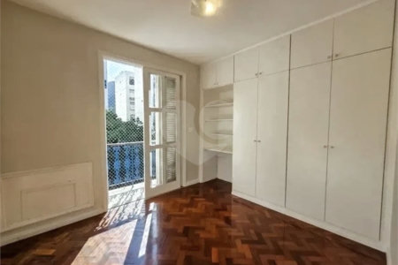 Apartamento à venda com 4 quartos, sendo 1 suíte, em Lagoa, Rio de Janeiro, RJ