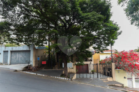 Casa à venda com 4 quartos, sendo 1 suíte, em Brooklin, São Paulo, SP