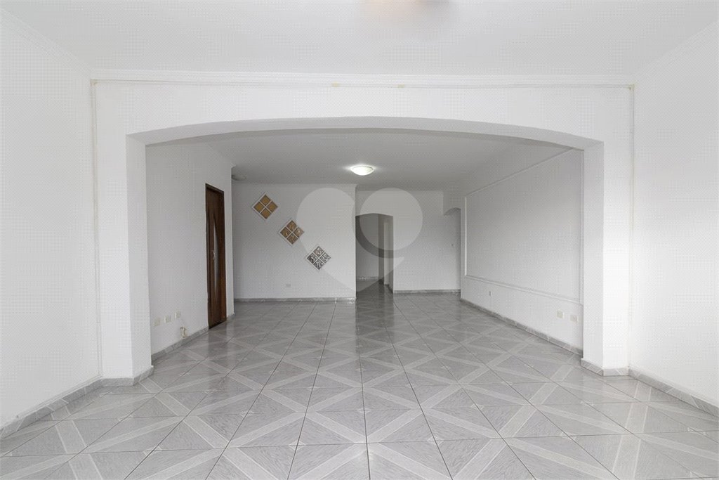 Sobrado à venda com 3 quartos, sendo 1 suíte, em Tremembé, São Paulo, SP