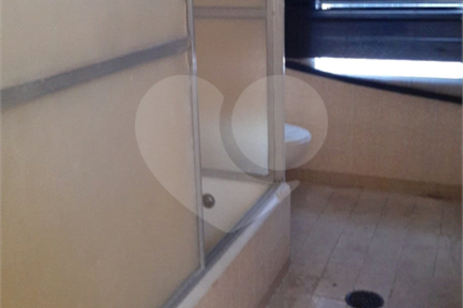 Sobrado à venda ou para alugar com 3 quartos em Santana, São Paulo, SP