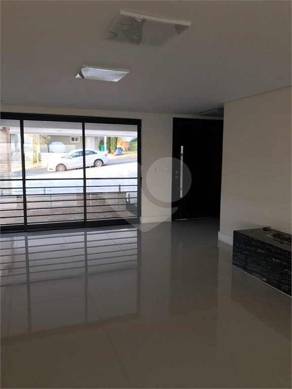 Casa à venda com 6 quartos, sendo 3 suítes, no condomínio Jardim Vila Paradiso, Indaiatuba - SP