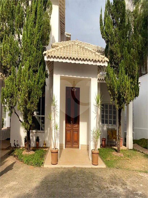 Casa à venda com 2 suítes no condomínio Residencial Vale das Laranjeiras, Indaiatuba - SP