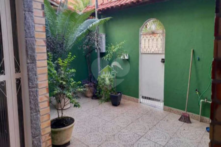 Casa à venda com 3 quartos, sendo 1 suíte, em Santíssimo, Rio de Janeiro, RJ