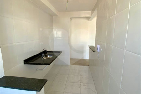 Apartamento à venda com 2 quartos, sendo 1 suíte, em Vila Galvão, Guarulhos, SP