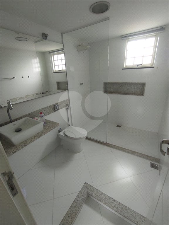 Casa à venda com 3 quartos, sendo 2 suítes, em Campo Grande, Rio de Janeiro, RJ