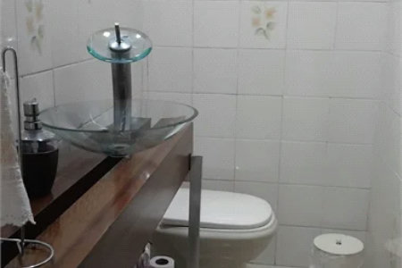 Casa à venda com 4 quartos, sendo 3 suítes, em Vila Polopoli, São Paulo, SP