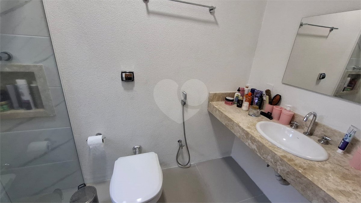 Casa Térrea de Alto Padrão à Venda – Próxima ao Shopping