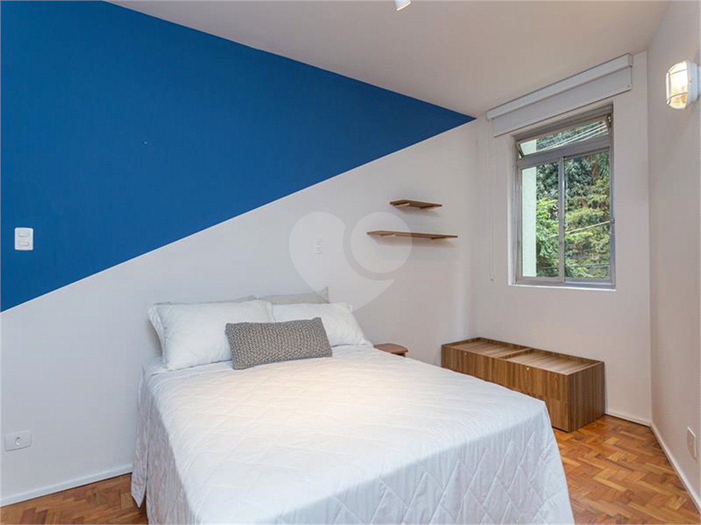 Excelente oportunidade para reformar e ficar com o apartamento dos seus sonhos!