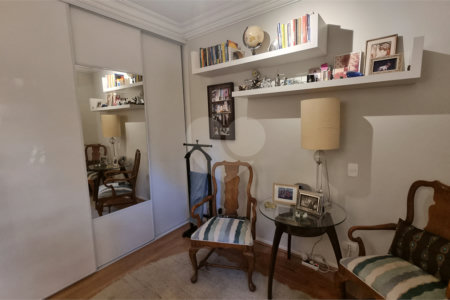 Apartamento à venda com 3 quartos, sendo 1 suíte,  em Brooklin Paulista, São Paulo, SP