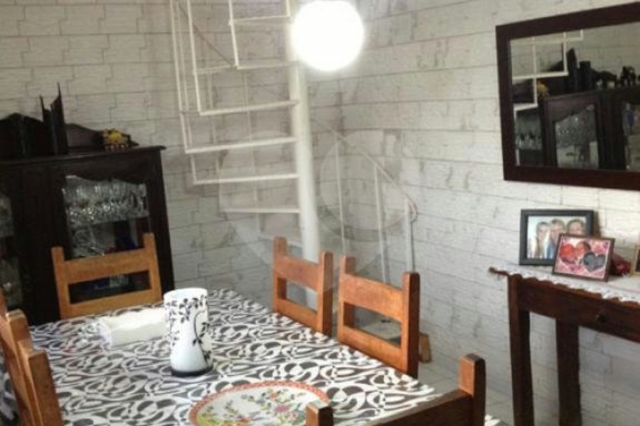 Sobrado à venda com 3 quartos, sendo 1 suíte, em Horto Florestal, São Paulo, SP