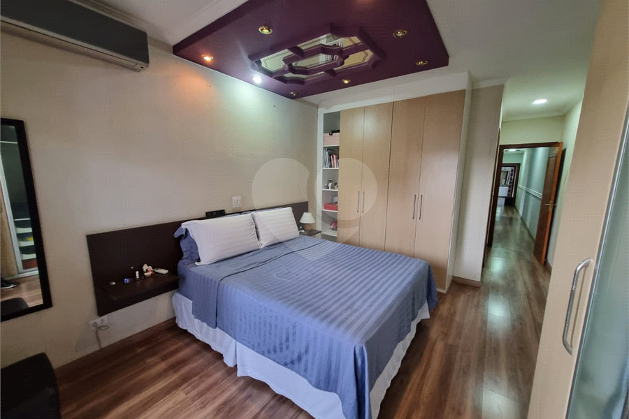 Sobrado à venda com 4 quartos, sendo 2 suítes, em Vila Barreto, São Paulo, SP