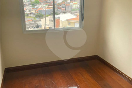 Sobrado à venda com 4 quartos, sendo 1 suíte, em Parque São Domingos, São Paulo, SP