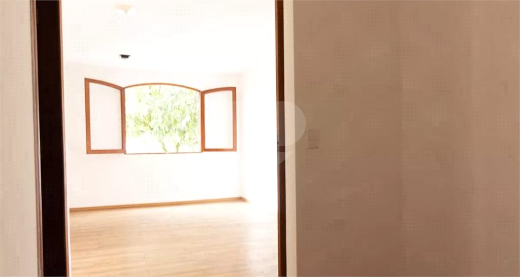 Casa à venda com 4 quartos, sendo 1 suíte, em Vila Tiradentes, São Paulo, SP