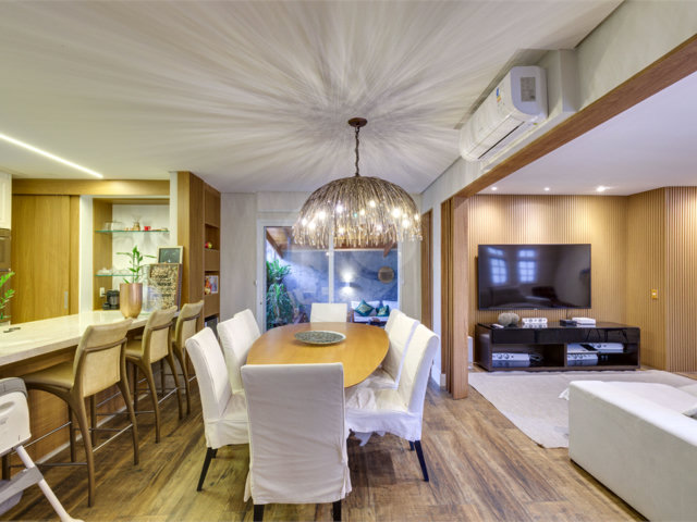 Casa à venda com 5 quartos, sendo 3 suítes,  em Alto da Boa Vista, São Paulo, SP
