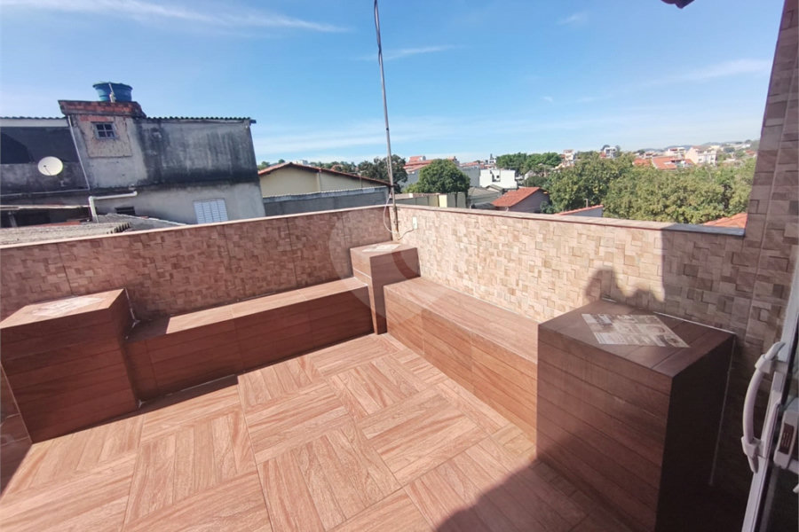 Sobrado à venda com 2 quartos, sendo 1 suíte, em Parque Novo Oratório, Santo André, SP
