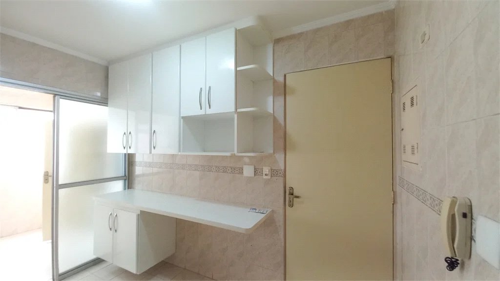 Apartamento à venda com 3 quartos em Jardim Londrina, São Paulo, SP