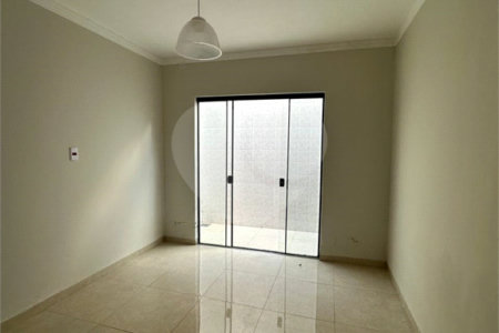 Casa à venda com 4 quartos, sendo 2 suítes, em Residencial Ponta Porã I, Ponta Porã, MS