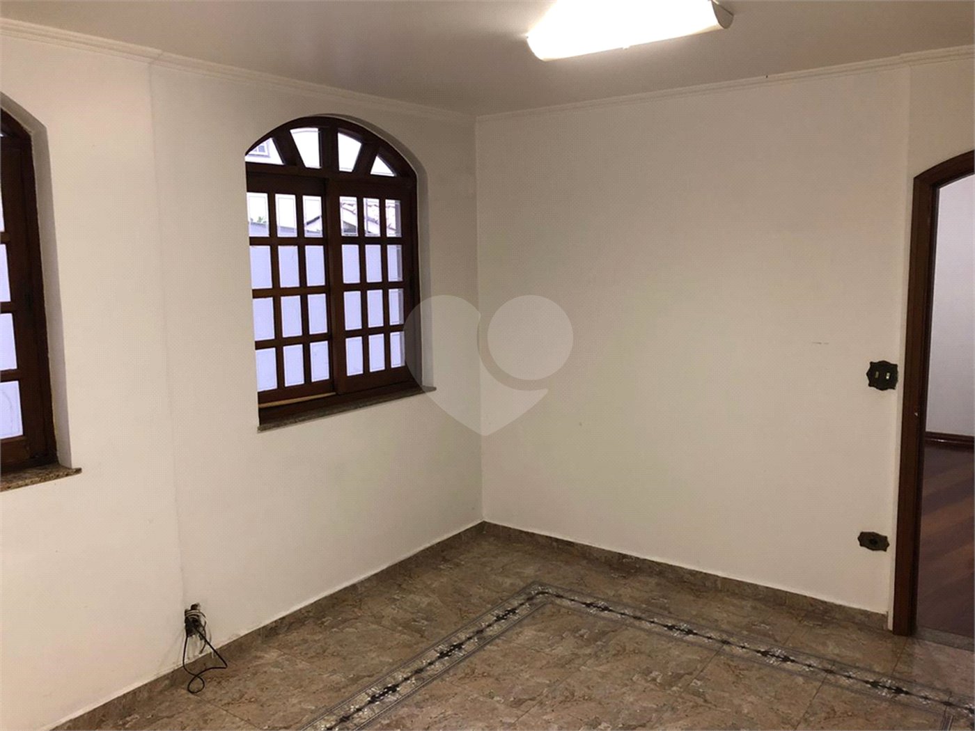 Sobrado à venda com 4 quartos, sendo 3 suítes, em Alto da Boa Vista, São Paulo, SP