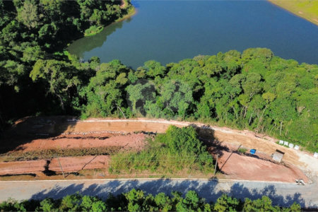 Terreno à venda no condomínio Bosque da Represa, Nazaré Paulista - SP