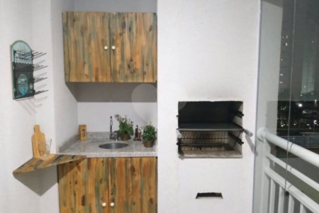 Apartamento à venda com 3 quartos, sendo 1 suíte,  em Vila Suissa, Mogi das Cruzes, SP